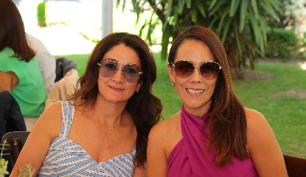  Mercy Lafuente y Paulina Quijano.