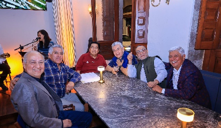  Jaime Avalos, Rodolfo Cabrera, Enrique Gavilán, Santos Fraga, Sergio Serna y Gerardo García.