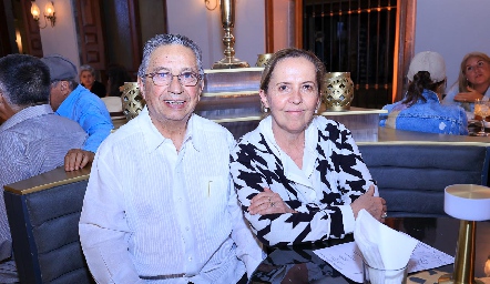  Fabián Espinosa y Olga de la Torre.