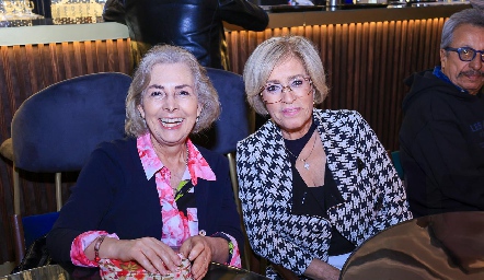 Ana Rosa y Magdalena Izar.