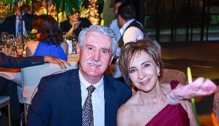  Mario Leal y Patricia de la Rosa Carpizo.