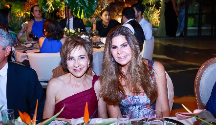  Patricia de la Rosa Carpizo y Martha Diez Gutiérrez.