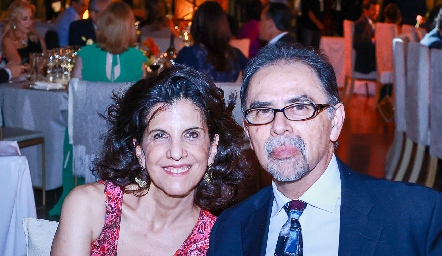  Cristina Nava y Javier Silva.