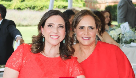  Claudia de Bremer y Alejandra Treviño.