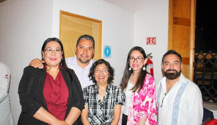  Gabriel Ruiz, María Trejo, Elizabeth Barrios, Gustavo López y Fátima Perez.