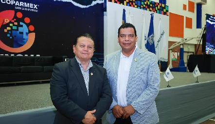 José Homero Garza, Rector de Universidad San Pablo y presidente de la Comisión de la Educación COPARMEX y Francisco Silva, director de la Preparatoria San Pablo.