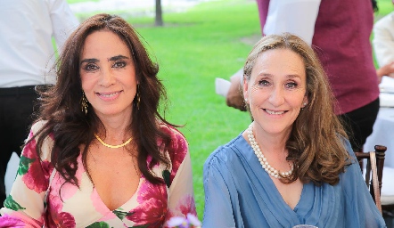  Cristina Chevaile y Olivia Martínez.