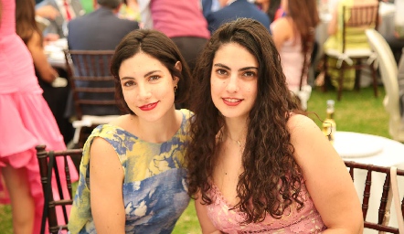  Daniela y Gabriela Chevaile.