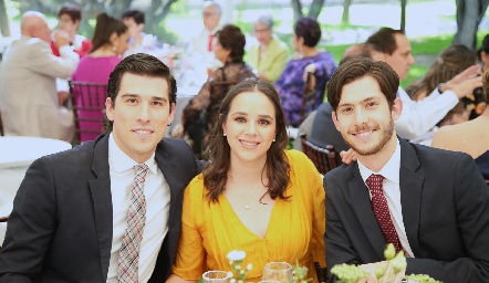  Alberto Kasis, Bárbara Mejía y Bernardo Kasis.