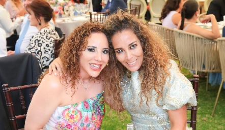  Aida Blanco y Berenice Castillero.