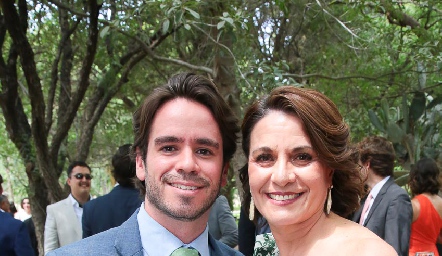  Eduardo Álvarez y Guadalupe Bárcena.