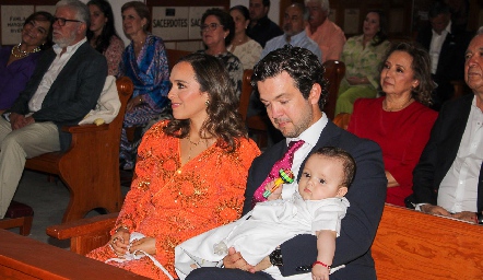  María José Ramírez y Daniel Granados con su hijo Marcelo.