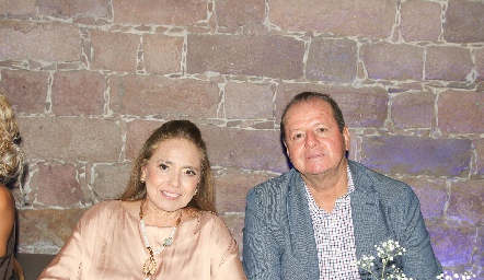  Pedro Rodríguez y Norma Rocha.