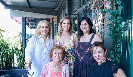  Claudia del Pozo, Claudia Díaz Infante, Cynthia Sánchez, Rosita Villarreal y Rosy Díaz Infante.