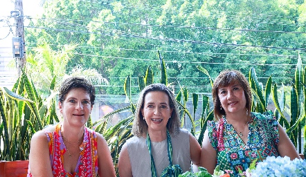  Yusa Coulon, Lucía Martínez y Tere Barrera.