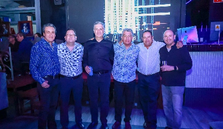  Alejandro Narro, Manuel Contreras, Joseph, Pepe Suárez, Adolfo Arriaga y Armando Lomelí.