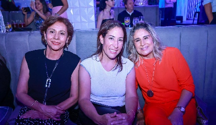  Consuelo, Rosa Elena y Claudia García.