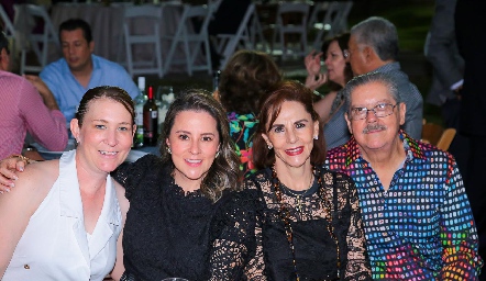  Lucía Rodríguez, Isabela Morales, Elisabetta Biagi y Oscar Morales.