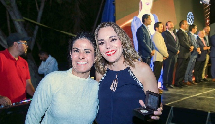  Ana y María Rodríguez.