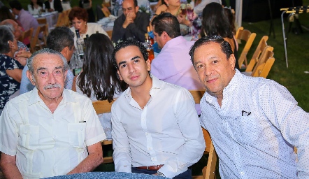  Rafael Gallegos, Gerardo y Francisco Martínez.