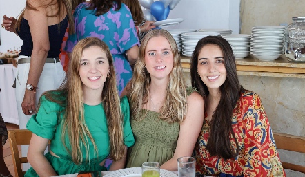  Paulina Martínez, Ingrid Velasco y Mariana Labarthe.