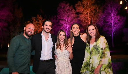  Familia Torre Gómez, Armando Cosío, Eduardo Torre, Ana Paula de los Santos, Paola Torre y Gaby Gómez.