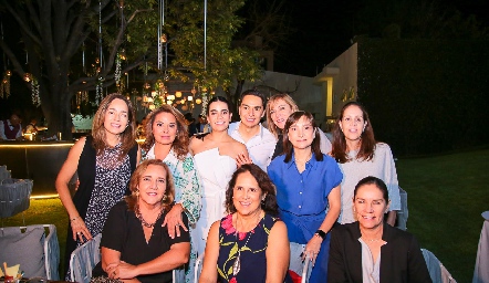  Ana Luisa Acosta, Maru Díaz Infante, Marily Tobías, Emilio Payán, Rosy Díaz Infante, Pina Cadena, Laura de la Rosa, Isabel Castillo, Beatriz Treviño y Ángeles Gutiérrez.