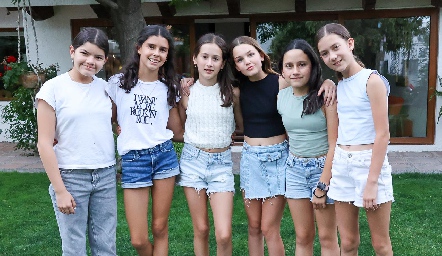  Jimena Fernández, Carlota Lebrija, Pía Guevara, Inés Lozano,  Maite  Quibrera y Paula Salas.