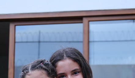  Rafaela y Xaviera Lebrija.