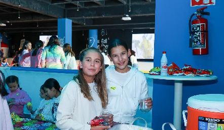  Hanni Torres y Alexia Zapata.