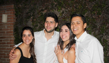  Mariana Fernández, Piero Alessi, Andrea de la Torre y Néstor Hernández.