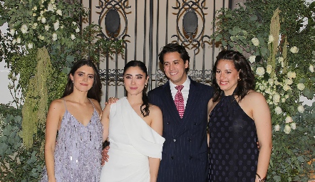  Paola Gutiérrez, Isa Zollino, Mau Martínez y Daniela Gutiérrez.