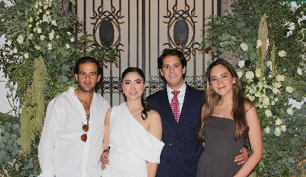  Samer Medlich, Isa Zollino, Mau Martínez y Bárbara Mahbub.