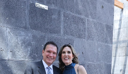  Gonzalo Siller y Gaby Berrón .