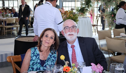  Adela Amozorrutia y Jorge Fernández.