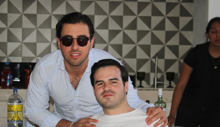  Alejandro Navarro y Jero Gómez.