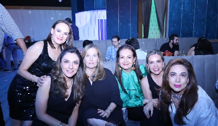  Lorena González, Alejandra Dip, Maricarmen Pérez, Laura Izaguirre, Cynthia Aguilera y Gaby Martínez.