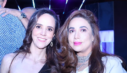  Gloria Mojarro y Gaby Martínez.