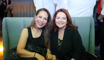  Laura Avalos y Marina Sol de Villa.