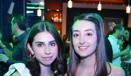  Nuria Torres y Andrea Ledezma.
