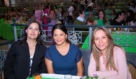  Sandra Morelos, Chelito Padrón y Adriana Vázquez.