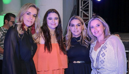  Moni Torres, Rocío Morales, Maribel Torres Vilet y Karla Saucedo.