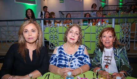  Ceci Torres, Isabel Torres y Malusa Alcocer.