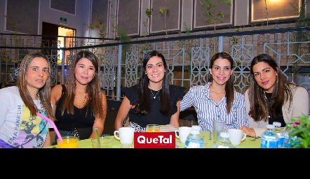  Bibii Perea, Mari Fer Leal, Tere Mier, Caro Mier y Paty Alvarado.