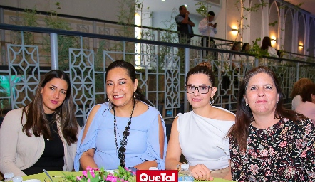  Paty Alvarado, Claudia López, Lulú Chávez y Ana Mari Villalba.