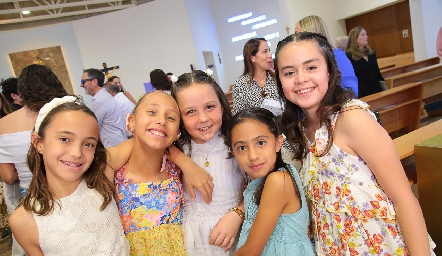  Camila Gutiérrez, Mari Fer, Lara Ocejo, Mariana y Paula.