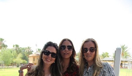  Andrea, Ana Elena y Alejandra.