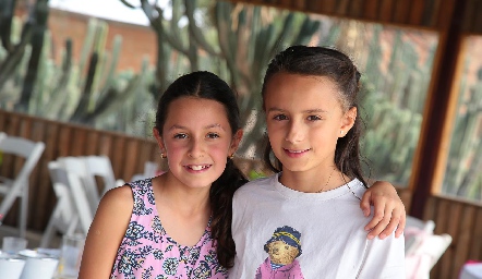  Sofía Ledezma y Ana Victoria Pedroza.