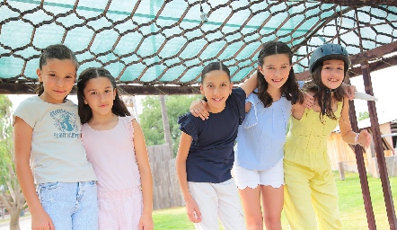  Ana Sofía, Sofía Santacruz, Fer, Máxima y Elena.