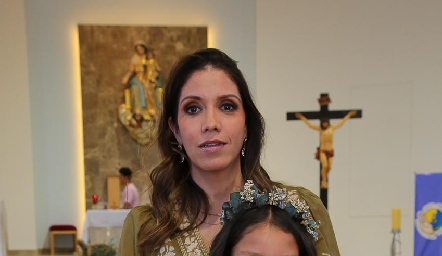  Ana Elena Meade con su hija Elena Villegas.